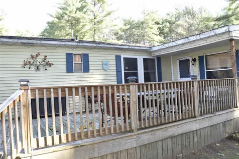 18 Saturn Lane Nashua NH 03062