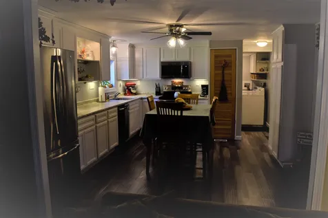 18 Saturn Lane Nashua NH 03062