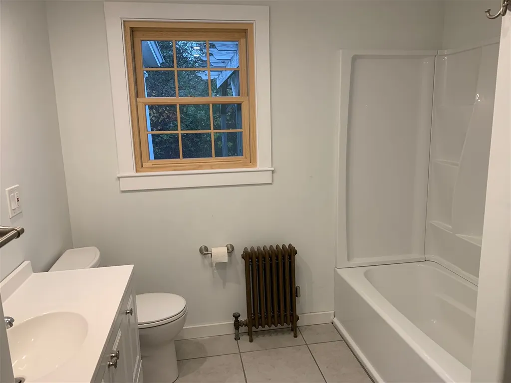 28 Merrimack Road Amherst NH 03031