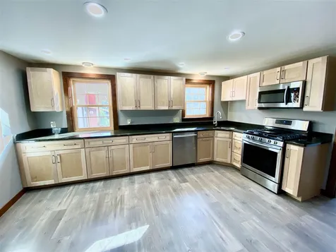 28 Merrimack Road Amherst NH 03031