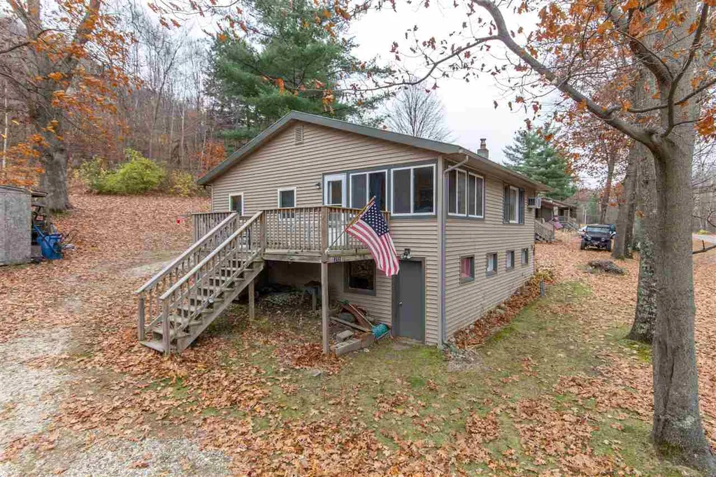 310-272-290 West Shore Road Salisbury VT 05769