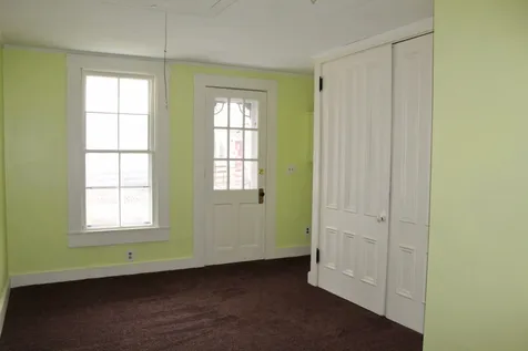 19 Pine Street Springfield VT 05156