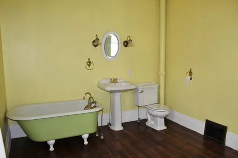 19 Pine Street Springfield VT 05156