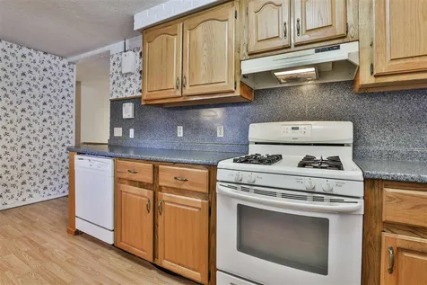 6 Cannon Drive Nashua NH 03062