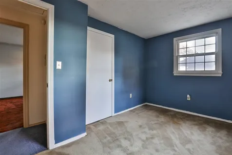 6 Cannon Drive Nashua NH 03062