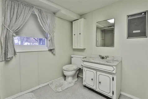 6 Cannon Drive Nashua NH 03062