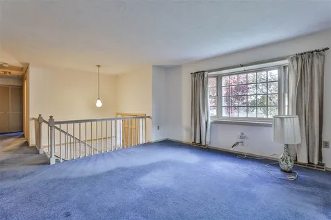6 Cannon Drive Nashua NH 03062