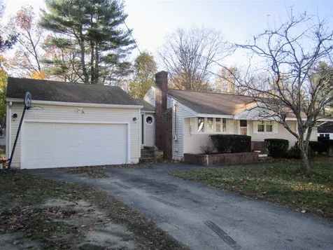 13 Henderson Circle Salem NH 03079