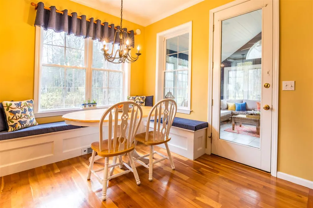 83 Stonegate Lane Shelburne VT 05482