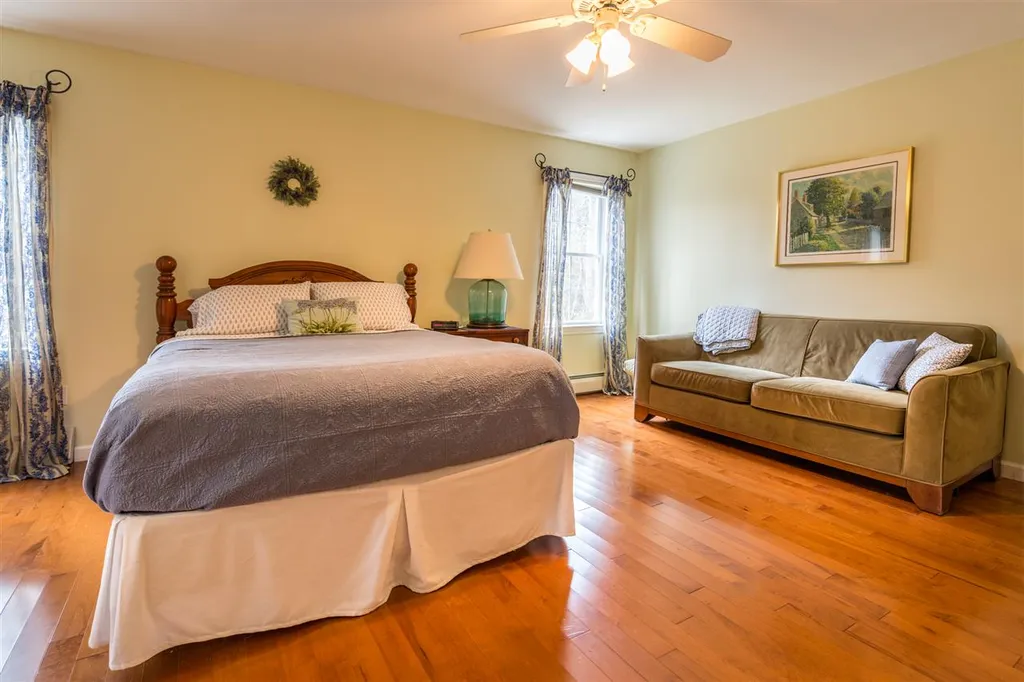 83 Stonegate Lane Shelburne VT 05482