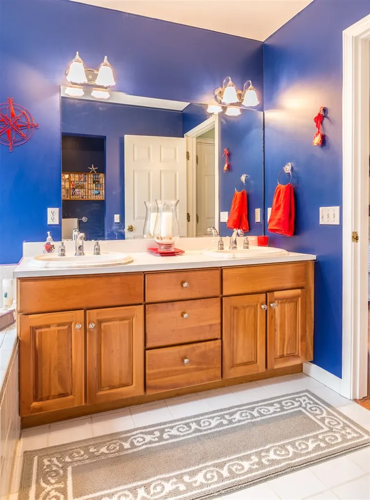 83 Stonegate Lane Shelburne VT 05482