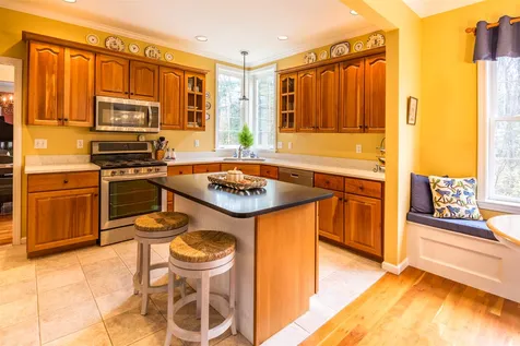 83 Stonegate Lane Shelburne VT 05482
