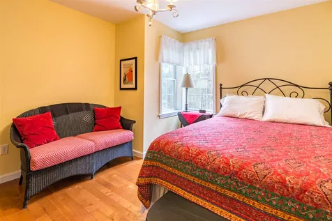 83 Stonegate Lane Shelburne VT 05482