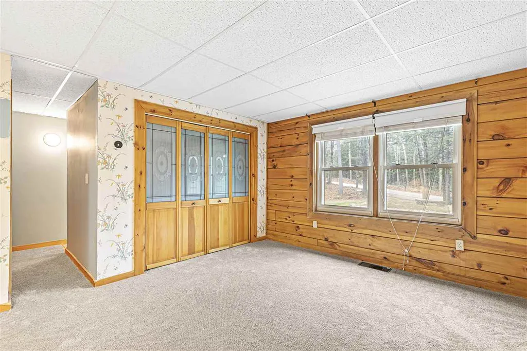 539 Hall Road Barrington NH 03825