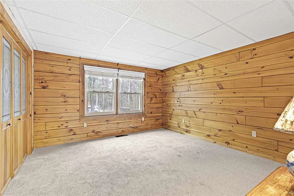 539 Hall Road Barrington NH 03825