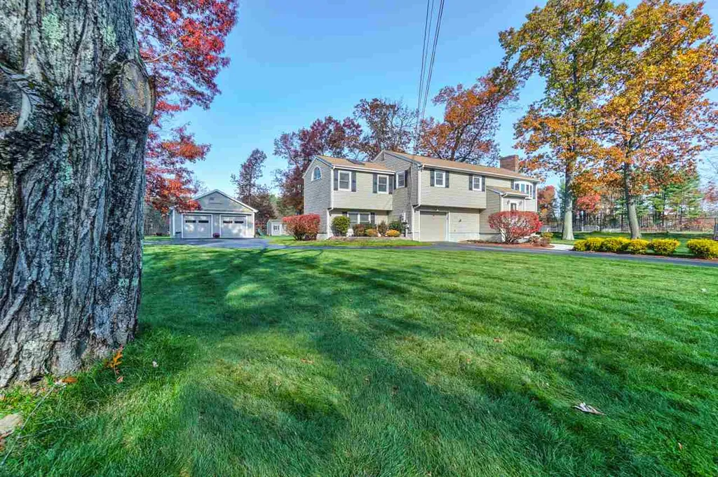 34 Alvirne Drive Hudson NH 03051