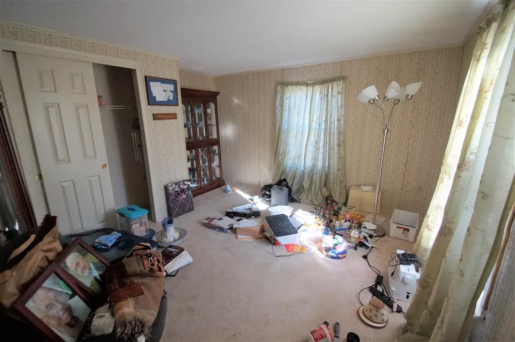 27 Lilac Court Raymond NH 03077