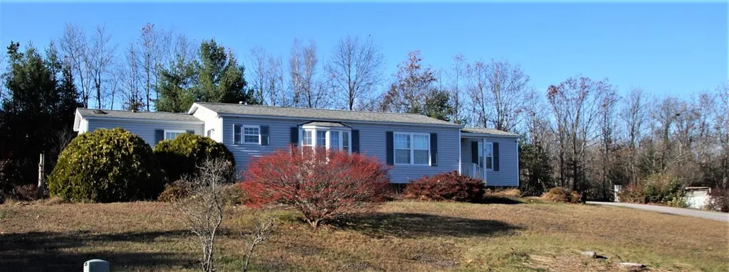 27 Lilac Court Raymond NH 03077