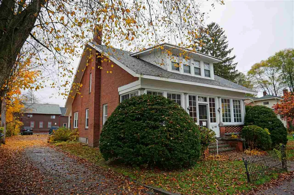 51 Blake Street Keene NH 03431