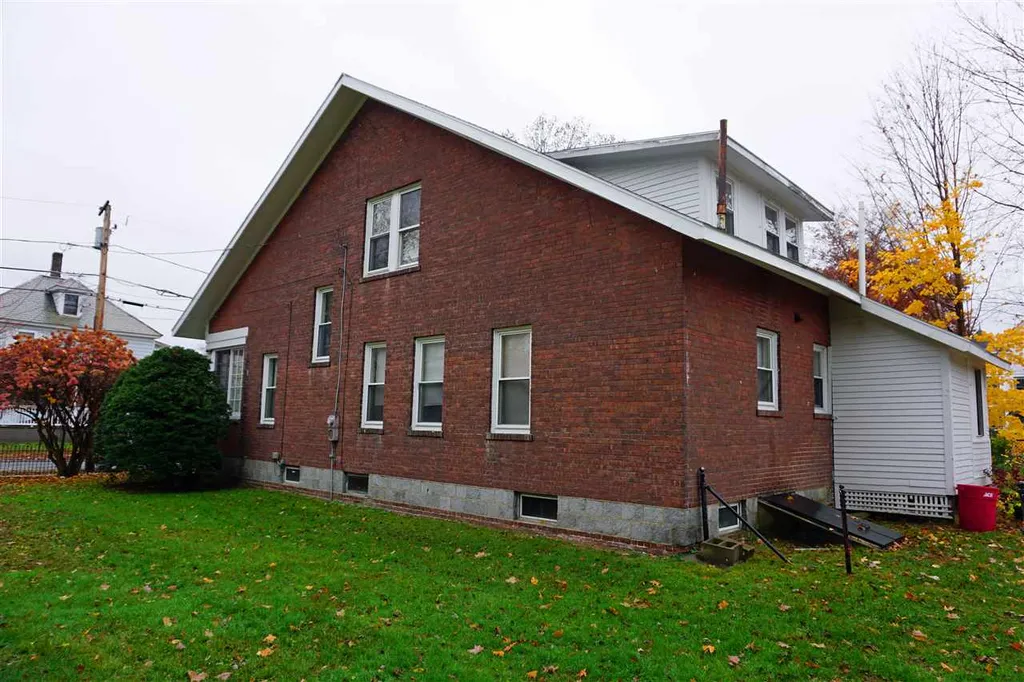 51 Blake Street Keene NH 03431