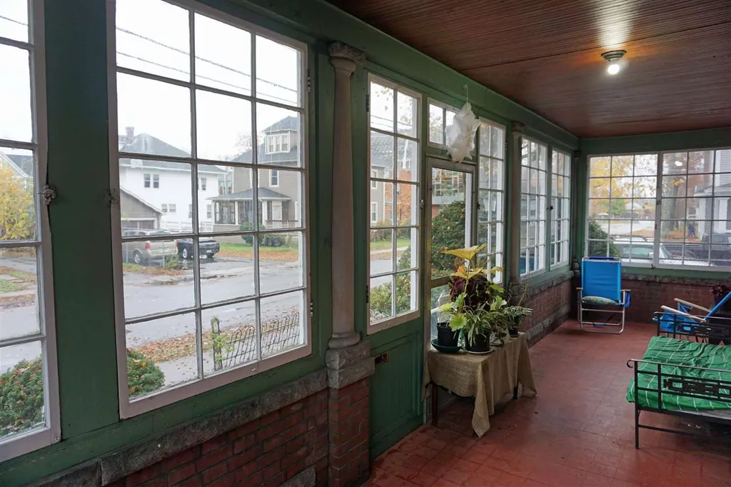 51 Blake Street Keene NH 03431