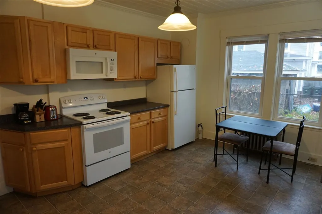 51 Blake Street Keene NH 03431
