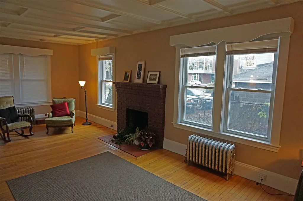 51 Blake Street Keene NH 03431