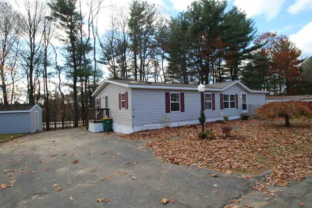14 North Fuchsia Drive Rochester NH 03867