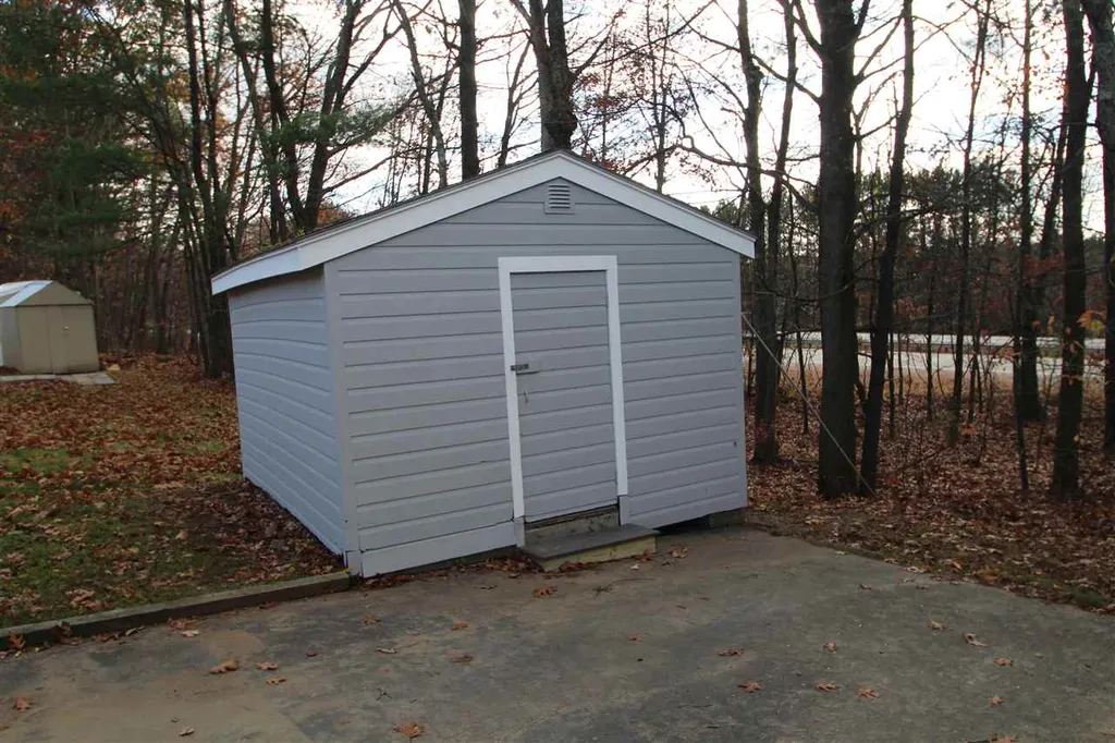 14 North Fuchsia Drive Rochester NH 03867