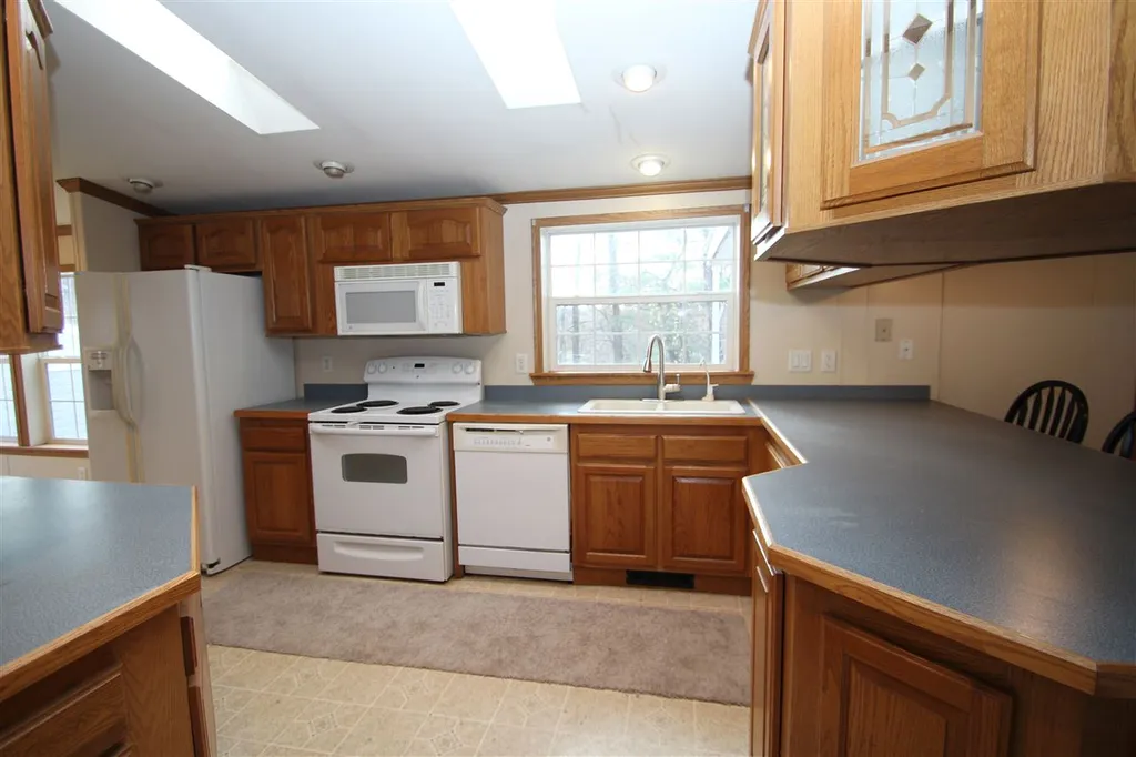 14 North Fuchsia Drive Rochester NH 03867