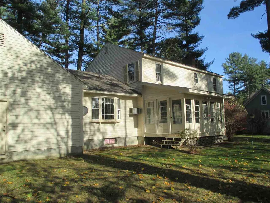 11 Susan Lane Rochester NH 03867