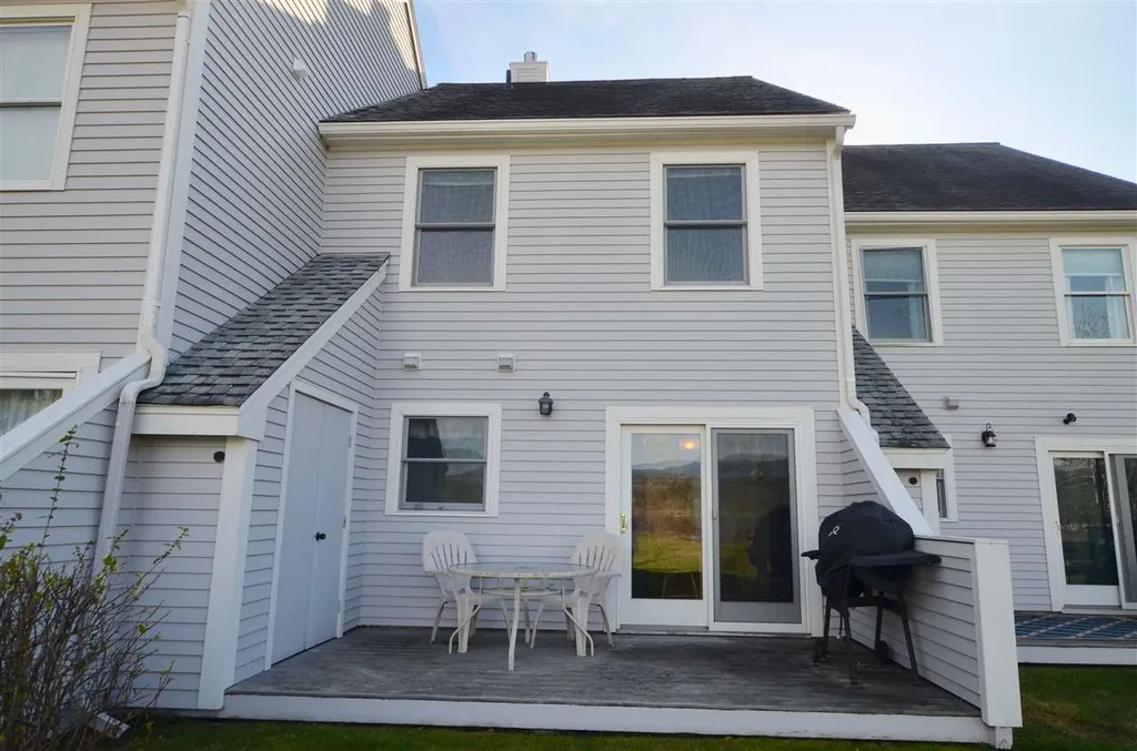 66 Hillcrest Road Stowe VT 05672