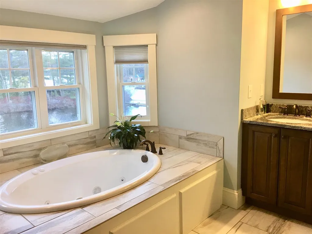 17 Island Drive Laconia NH 03246
