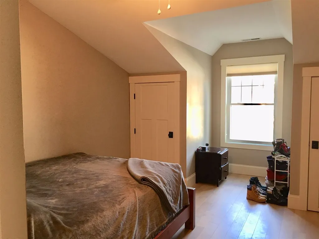 17 Island Drive Laconia NH 03246