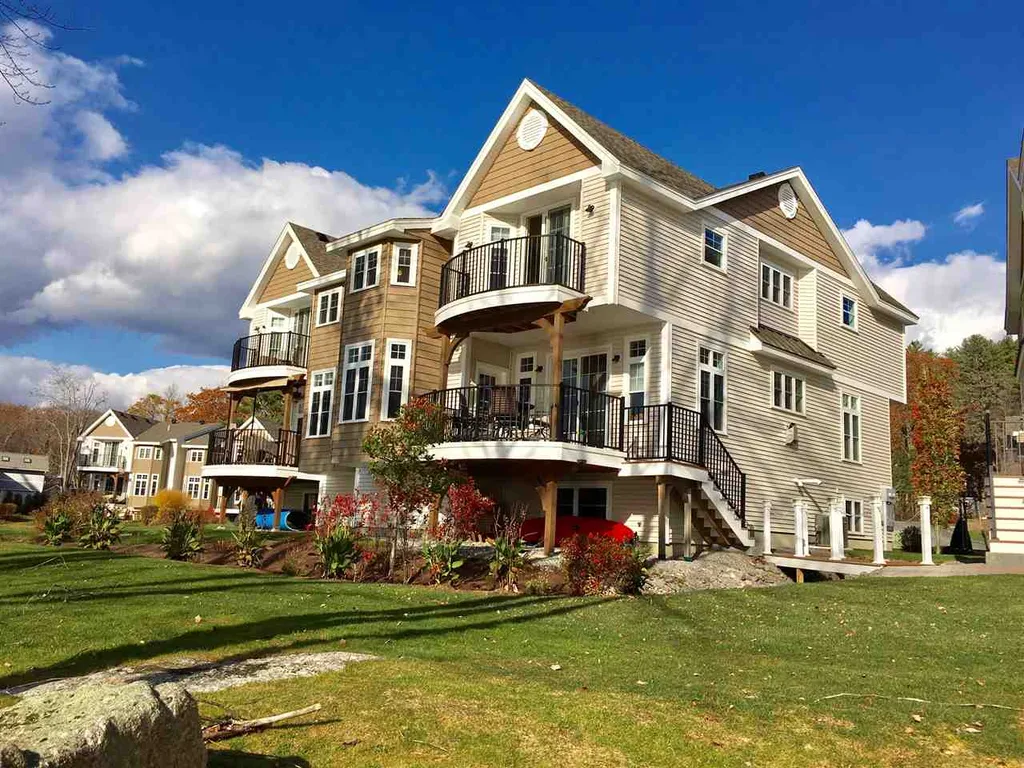 17 Island Drive Laconia NH 03246