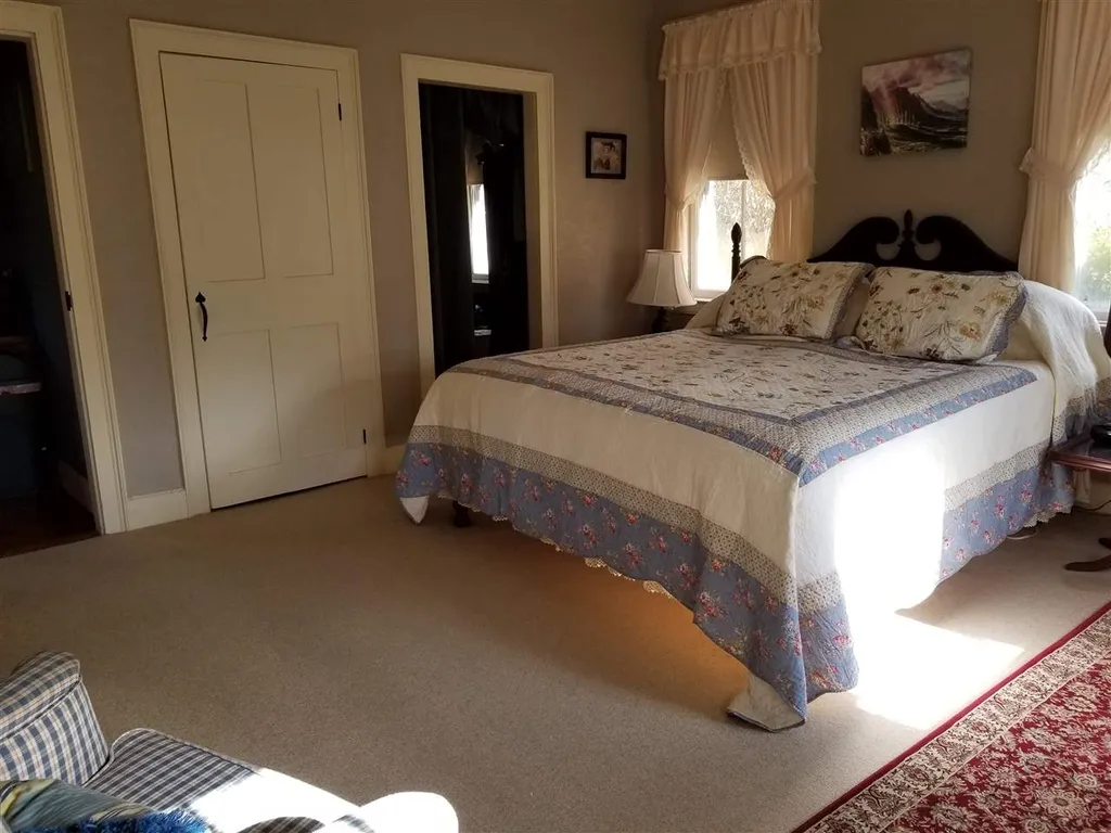 114 Old Church Road Claremont NH 03743