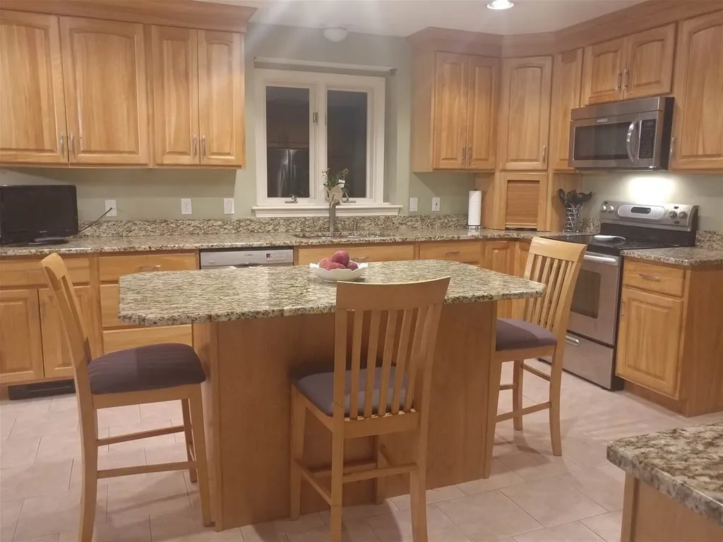 21 Juniper Lane Hampton NH 03842