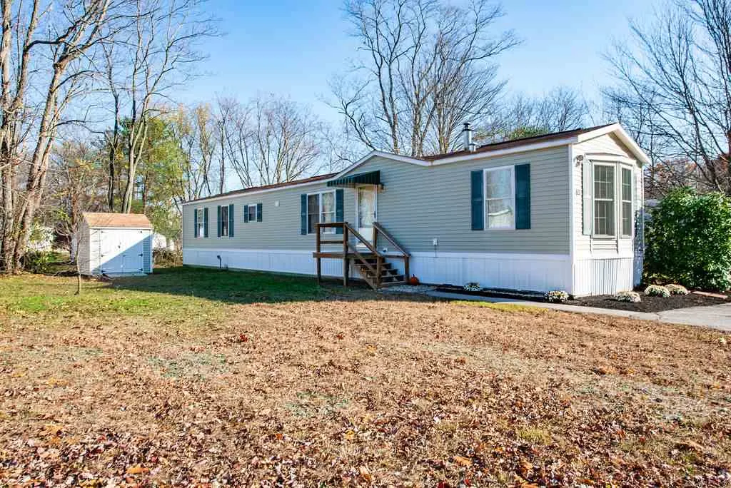 40 Donna Drive Exeter NH 03833