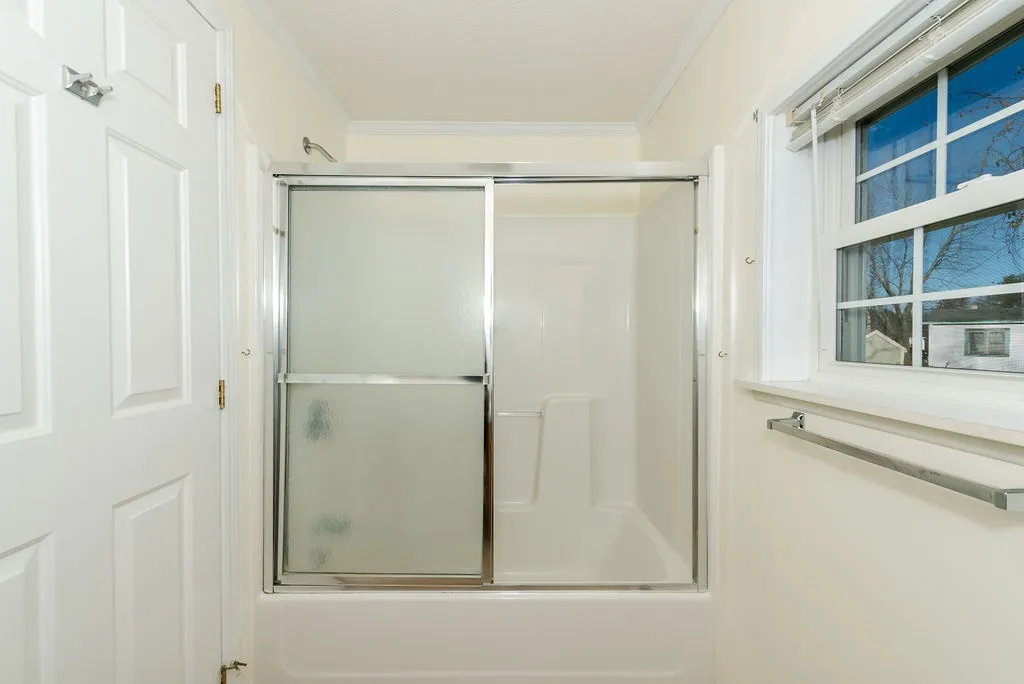 40 Donna Drive Exeter NH 03833