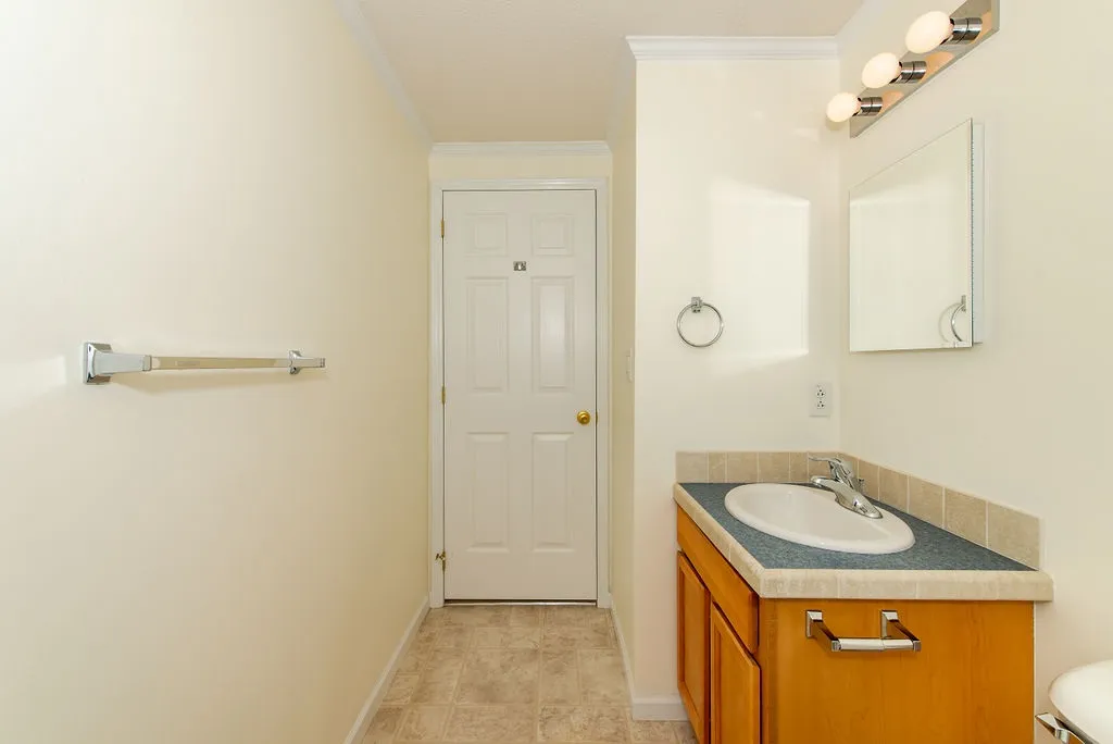 40 Donna Drive Exeter NH 03833