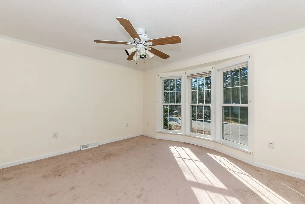 40 Donna Drive Exeter NH 03833