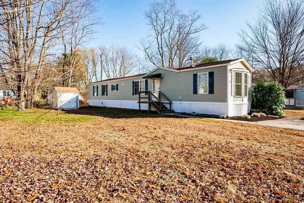 40 Donna Drive Exeter NH 03833