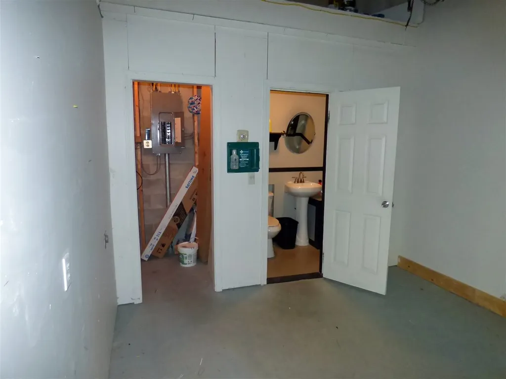 615 Center Street Wolfeboro NH 03894