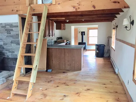 486 County Road Bradford NH 03221