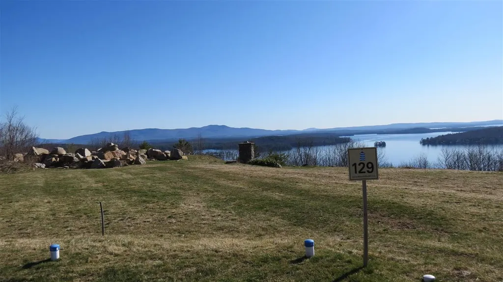 175 Akwa Vista Laconia NH 03246