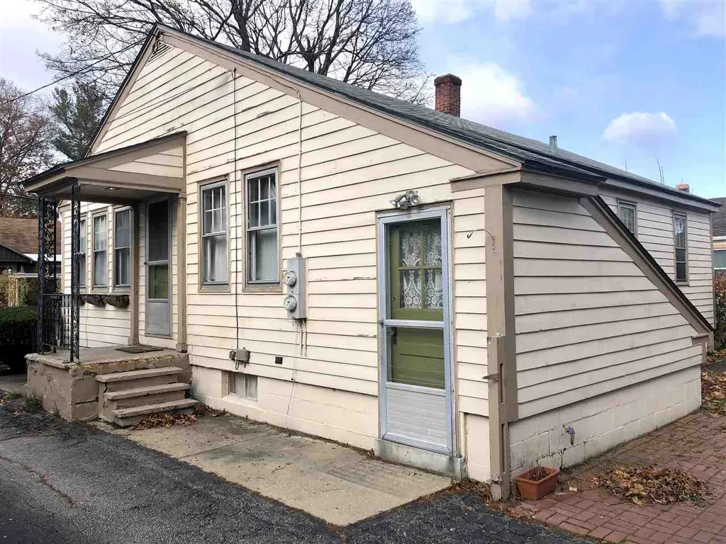 77 Colorado Street Keene NH 03431