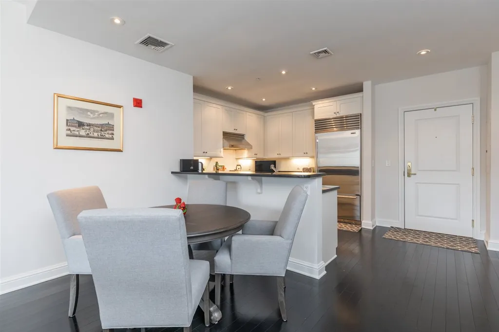 77 Hanover Street Portsmouth NH 03801