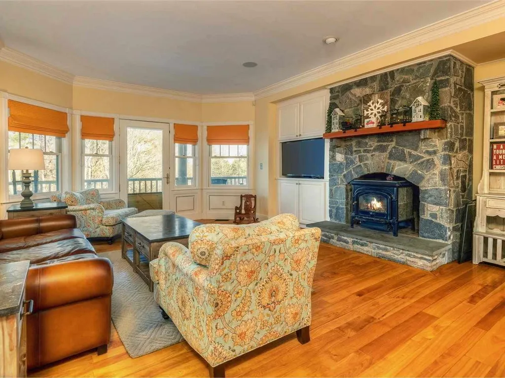 16 Bayberry Lane Williston VT 05495