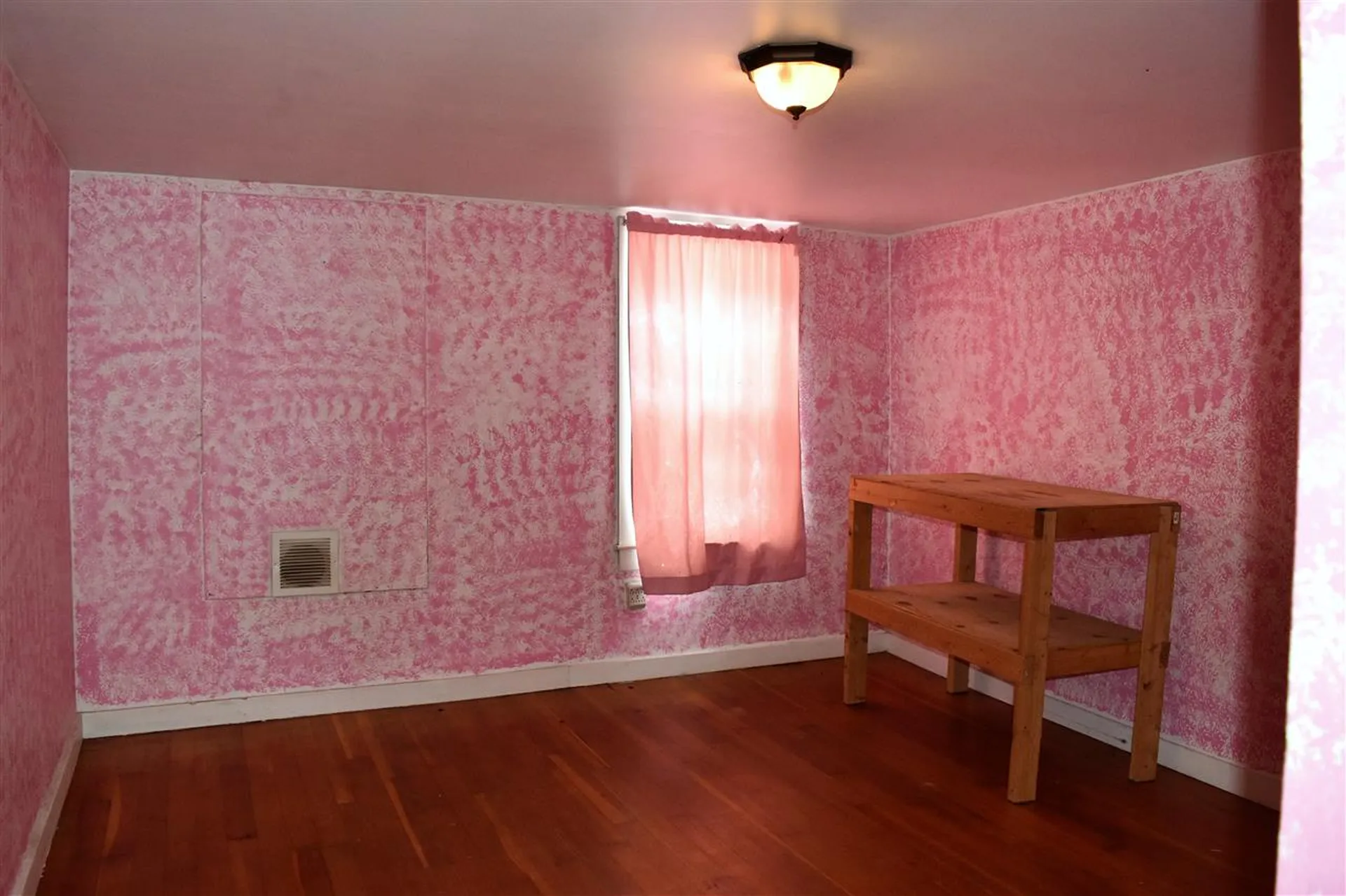 512 Salisbury Road Franklin NH 03235