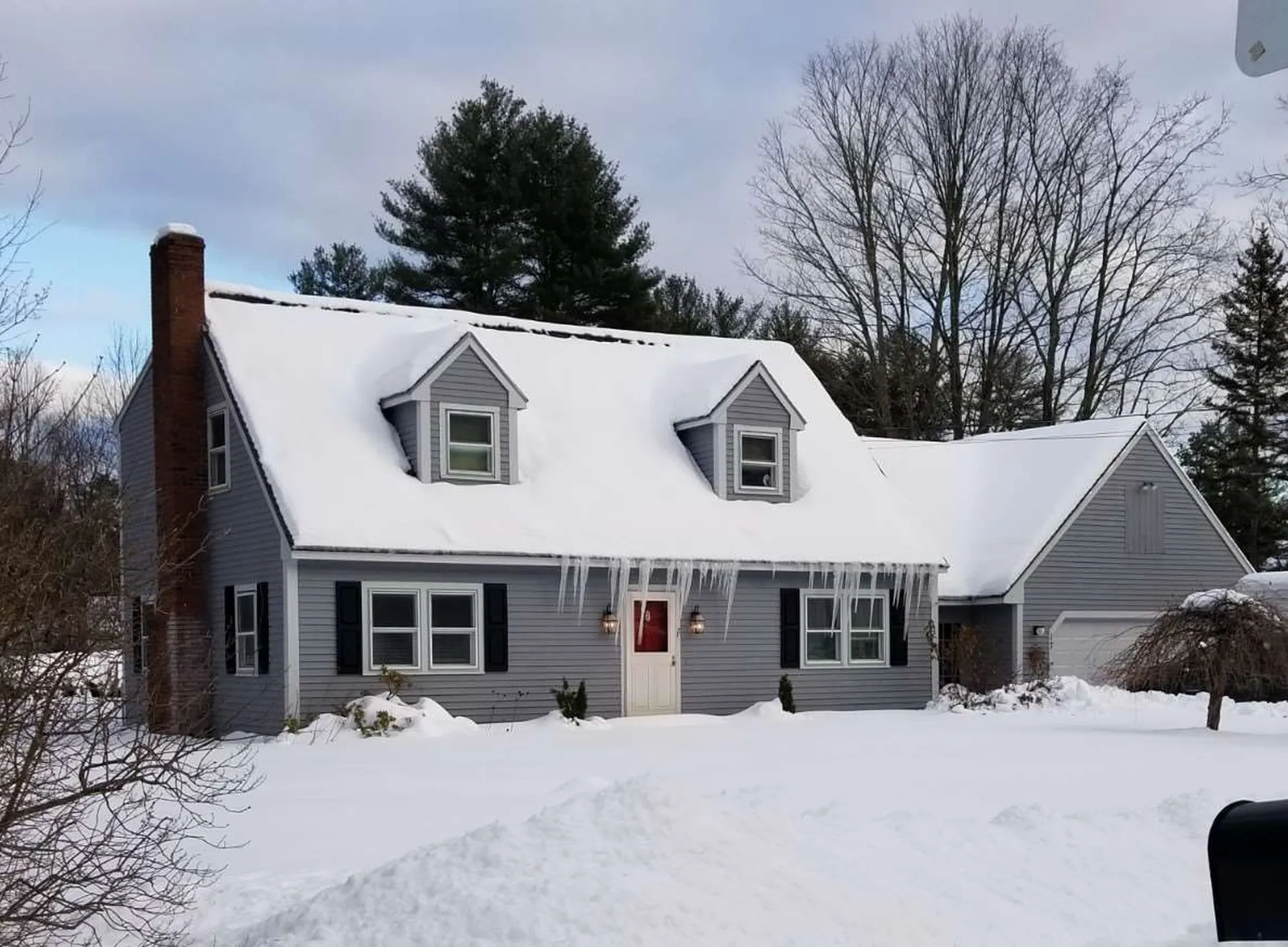 17 Milford Street Brookline NH 03033